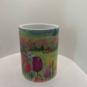 136-Unit Tea Spring Tulips Ceramic Mug